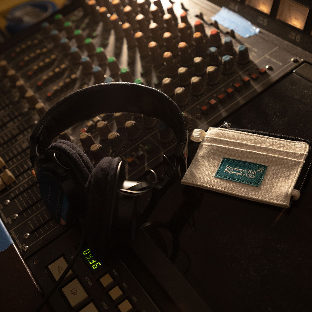 LOGO HEMP WALLET