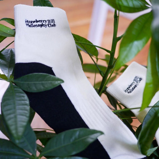 EMBOIDERED HIKING SOCK